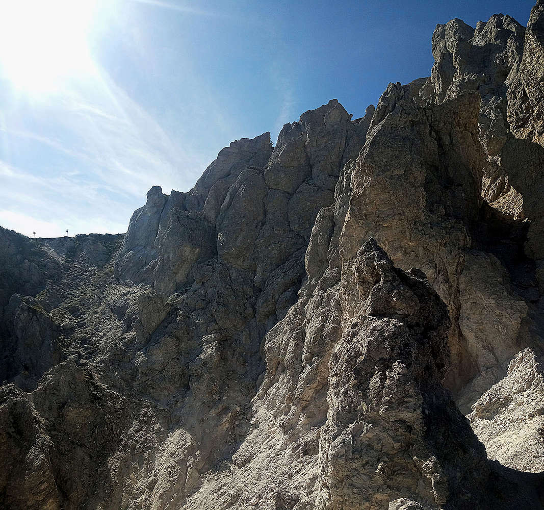 On a notch in a side ridge : Photos, Diagrams & Topos : SummitPost