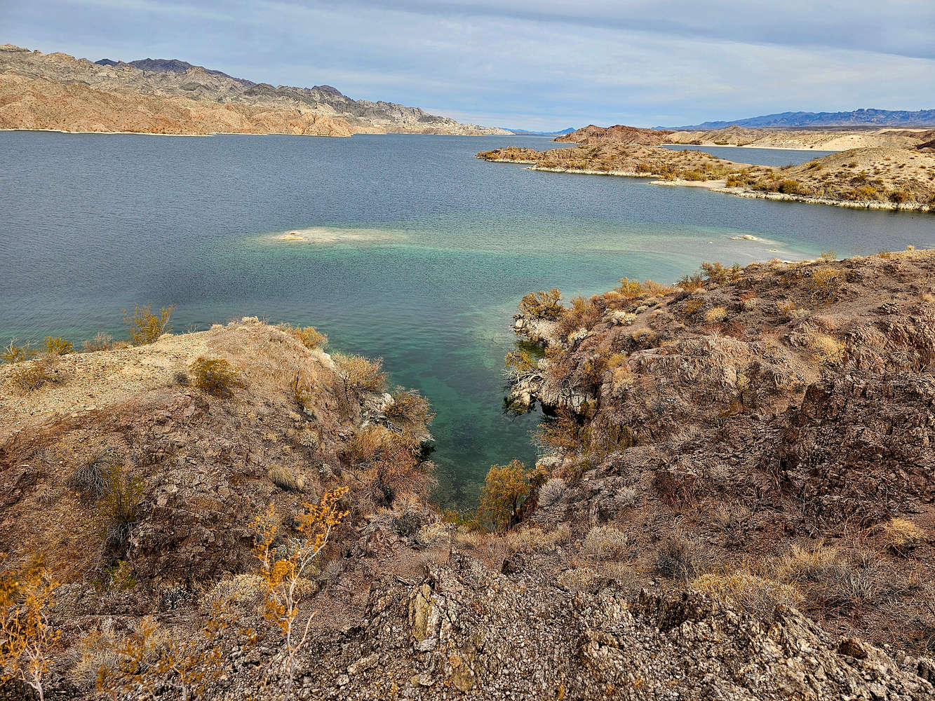 Looking back at the bay : Photos, Diagrams & Topos : SummitPost