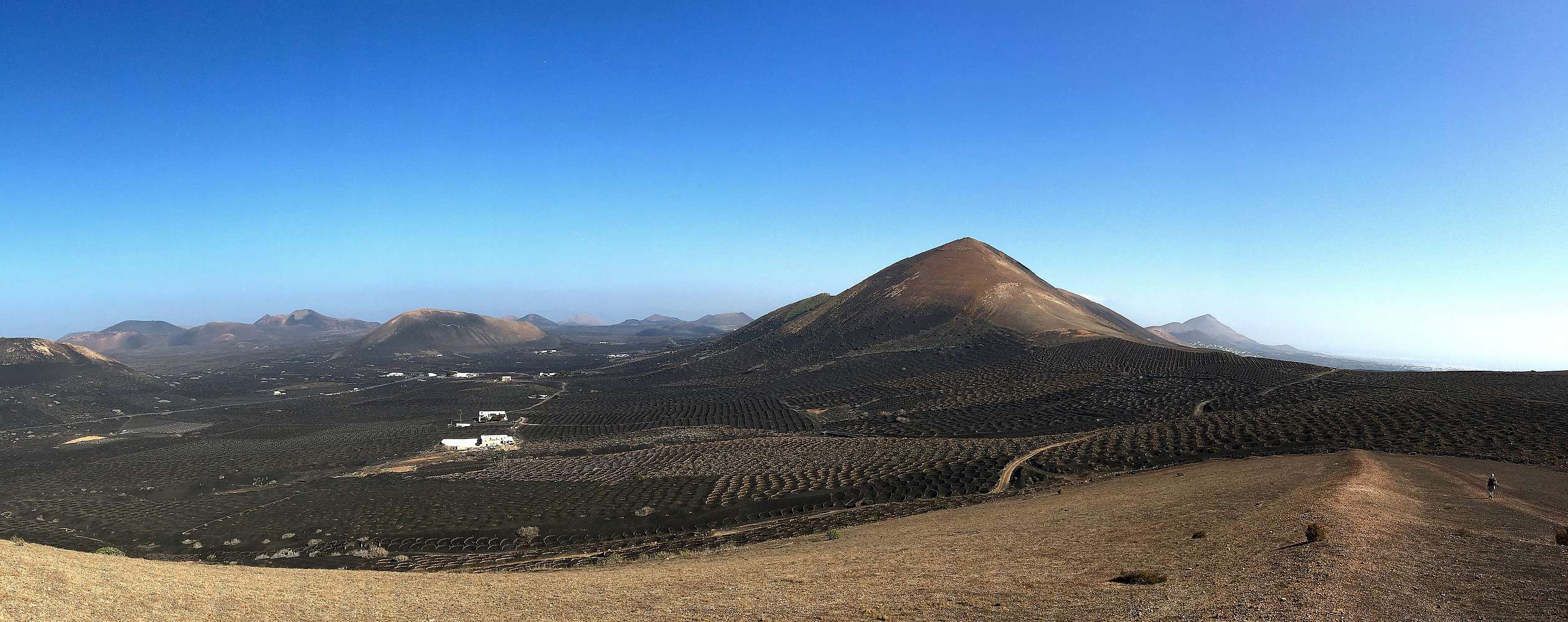 Montana di Guardilama, Lanzarote : Photos, Diagrams & Topos : SummitPost