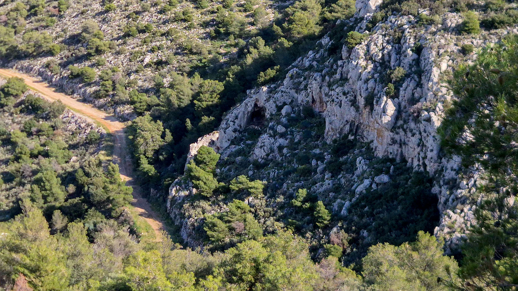 The arches formation from above.