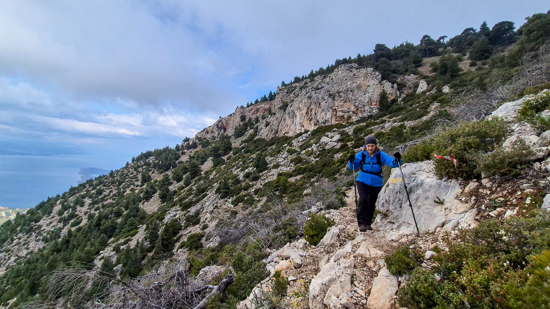 Descending the start of the traverse.
