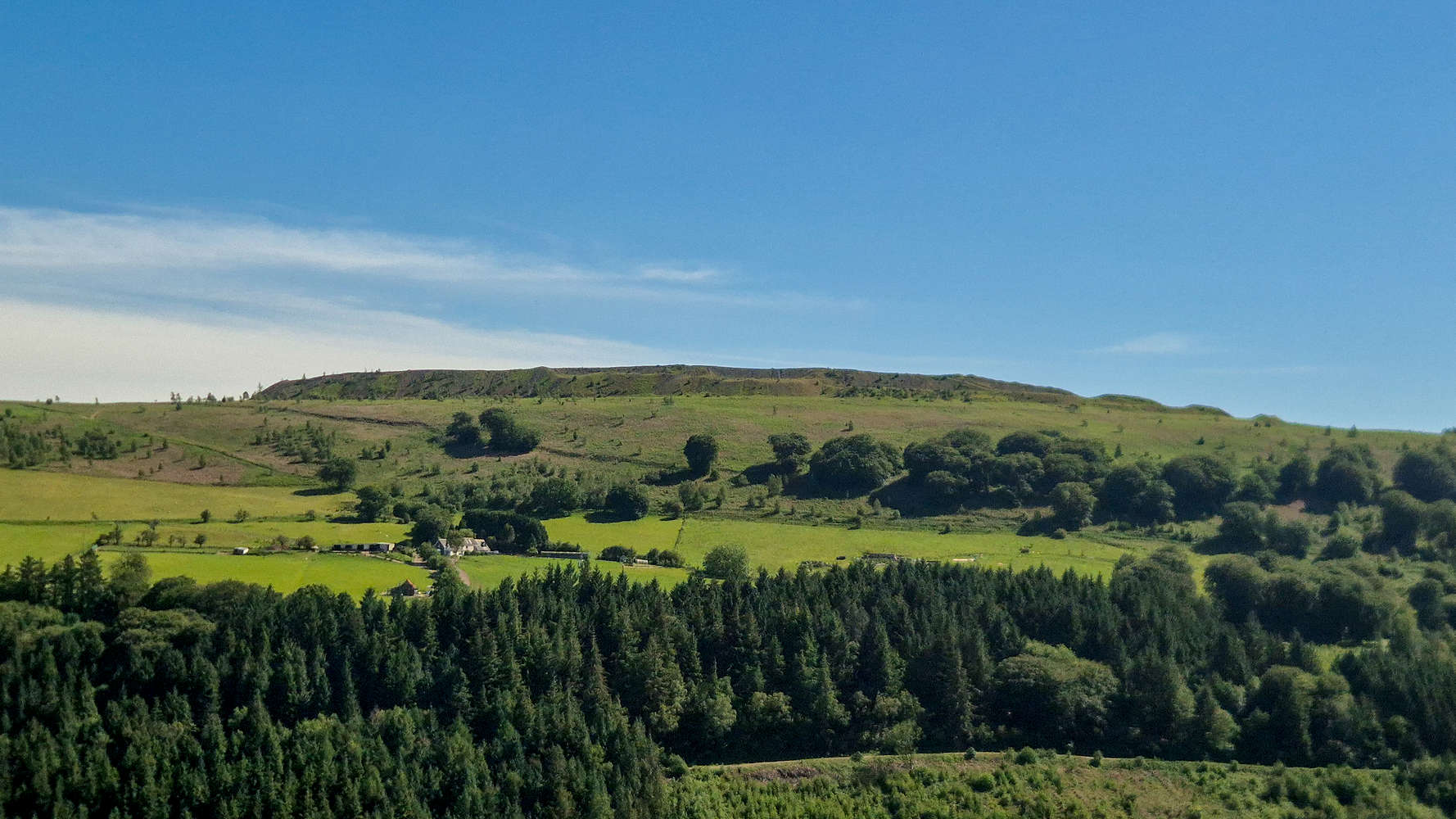 The summit of Mynydd y Grug (375m).