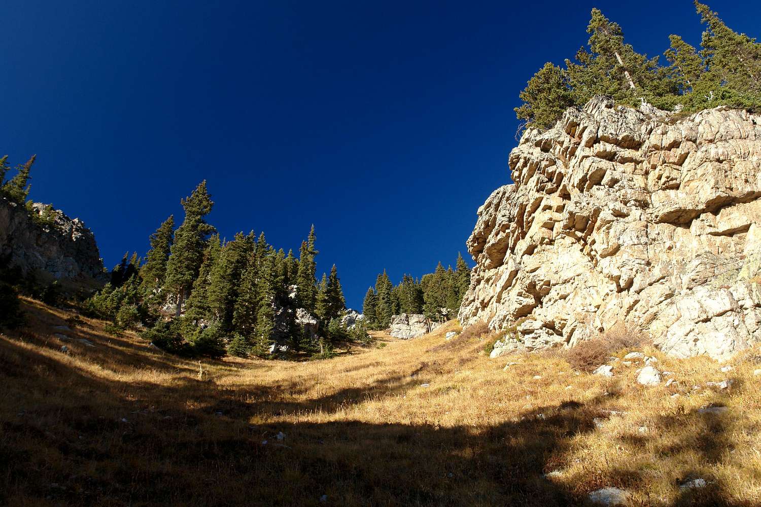 High Ridge Gully The middle section of the access gully : Photos, Diagrams & Topos ...