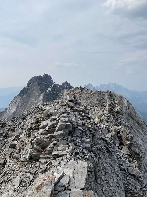 View north along summit ridge : Photos, Diagrams & Topos : SummitPost