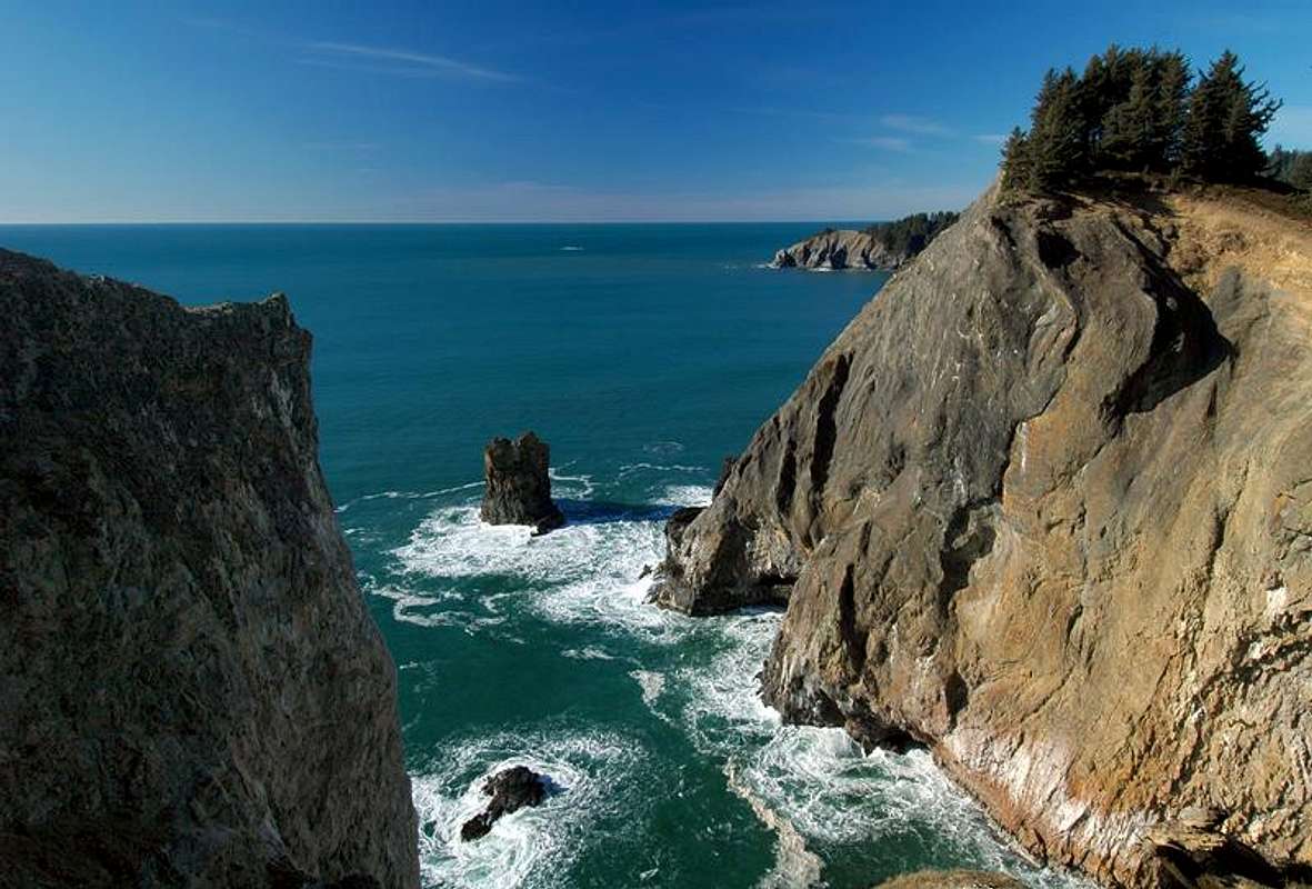 Devil's Cauldron : Photos, Diagrams & Topos : SummitPost