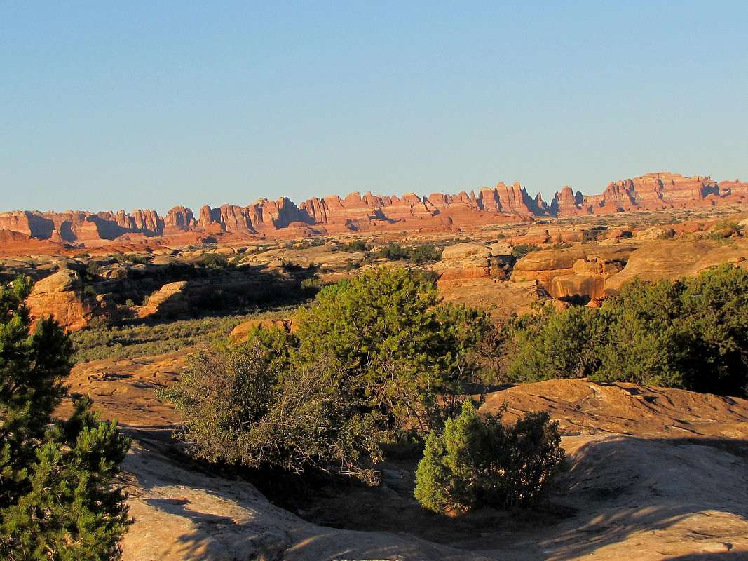 View of The Needles from Cave Spring Trail : Photos, Diagrams & Topos ...