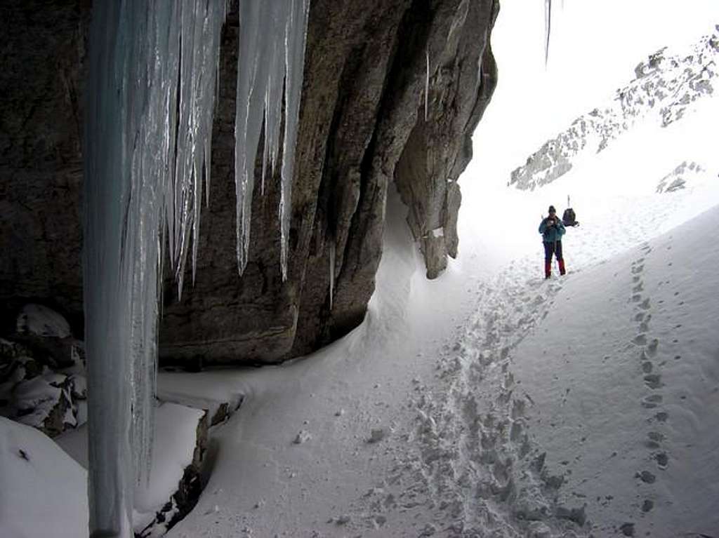 Ice cave of Lecherines