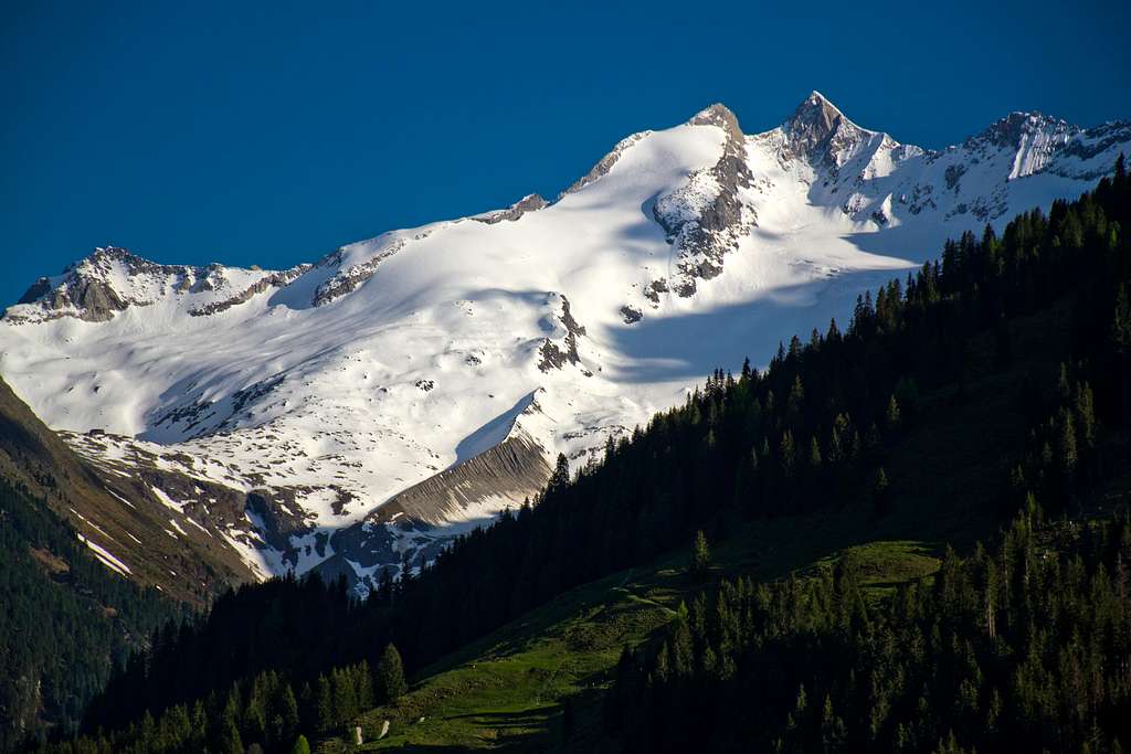 Gabler (3263 m) and Reichenspitze (3303 m)