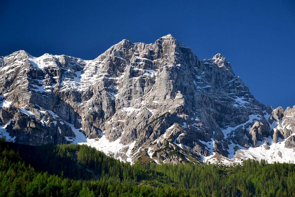 The north face of Grosses Rothorn (2403 m) in the Loferer Steinberge
