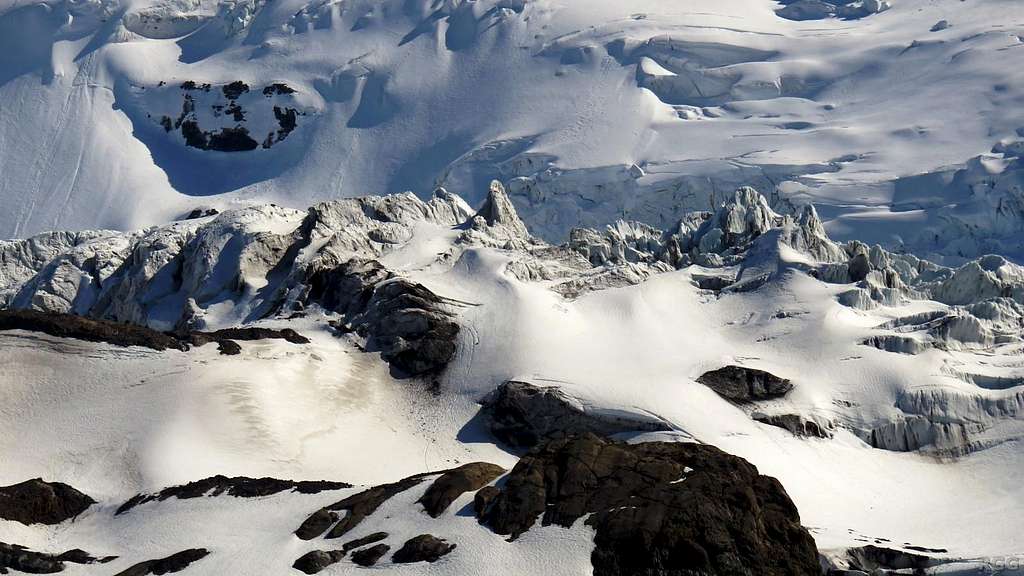 Ice formations on Svínafellsjökull