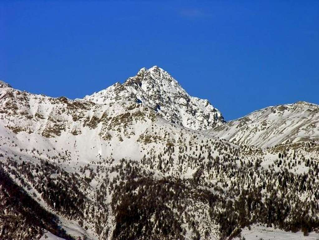 monte Faroma (3073 m), south...