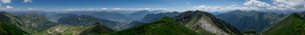 360° summit Panorama from Monte Tofino