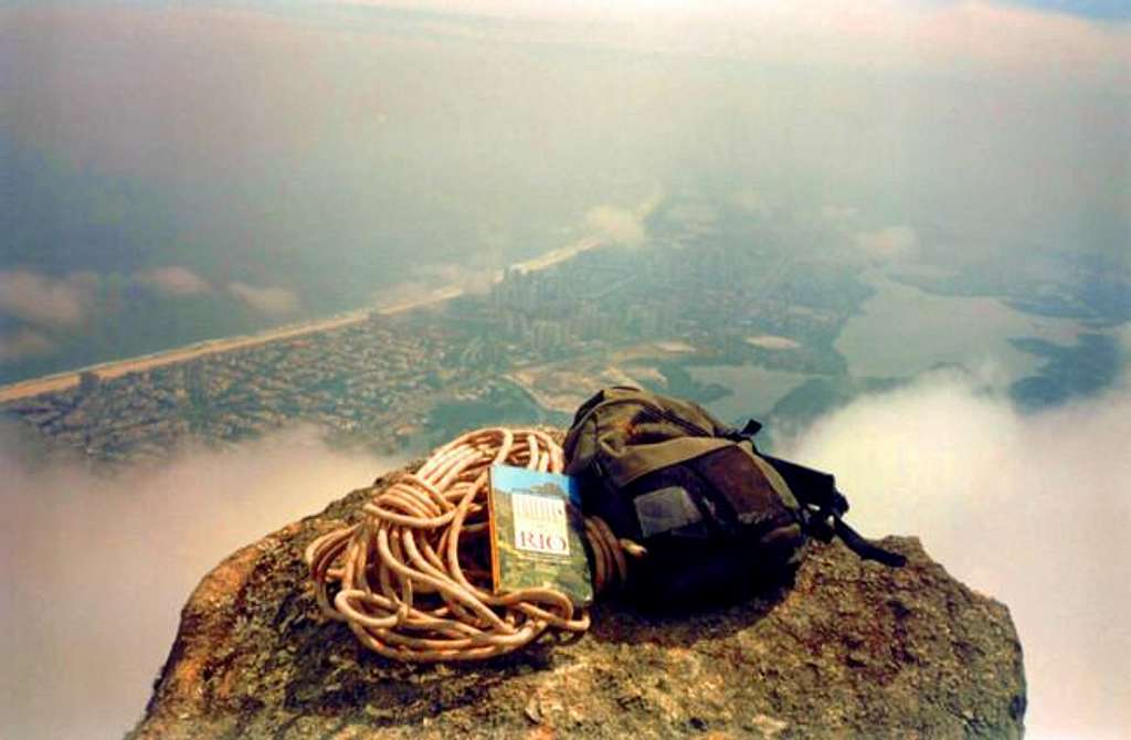 My pack, my book ( Rio climb...
