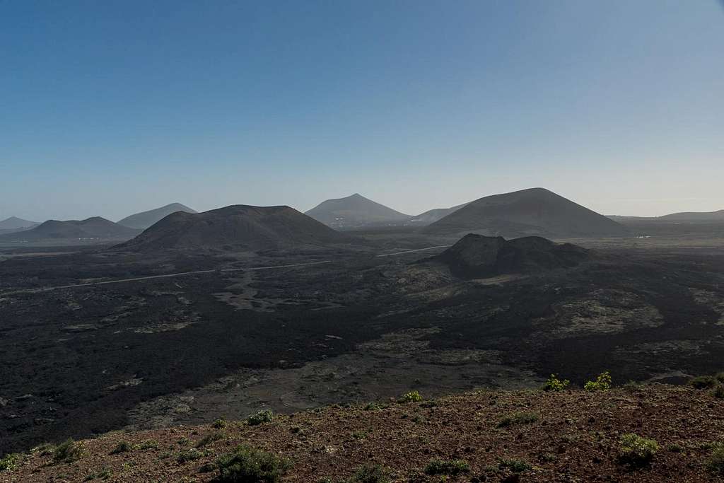 Caldera Colorada (459m) and Montaña Negra (609m)