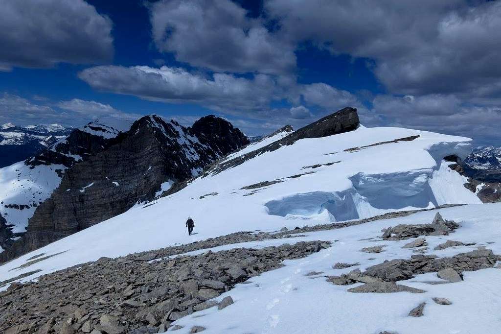 Ptarmigan Peak, Banff - broad ridge to notch