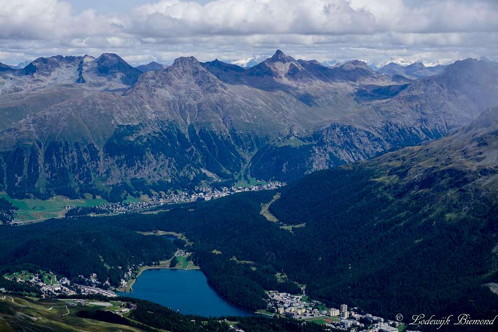 Summit view towards the Oberengadin