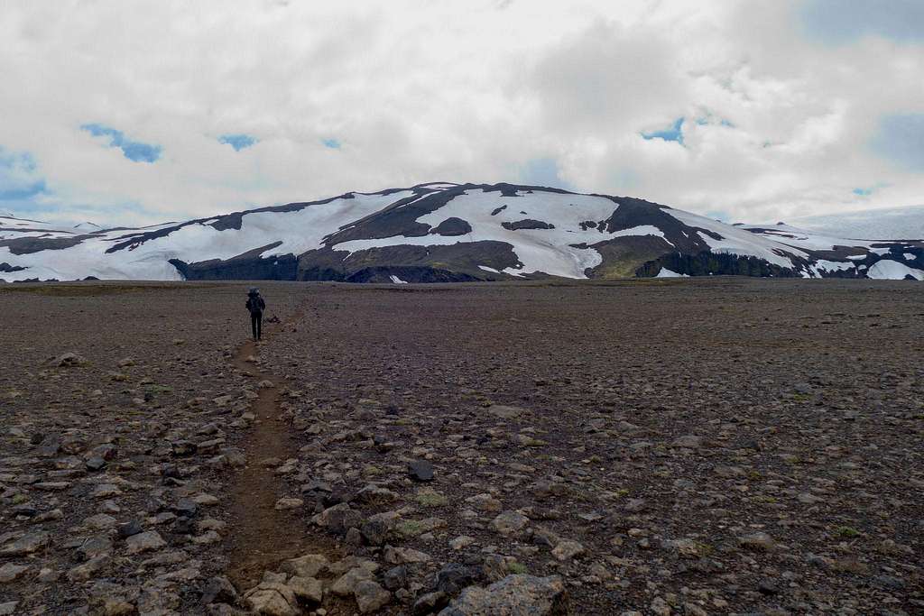 stony plateau before Fimmvörðuháls