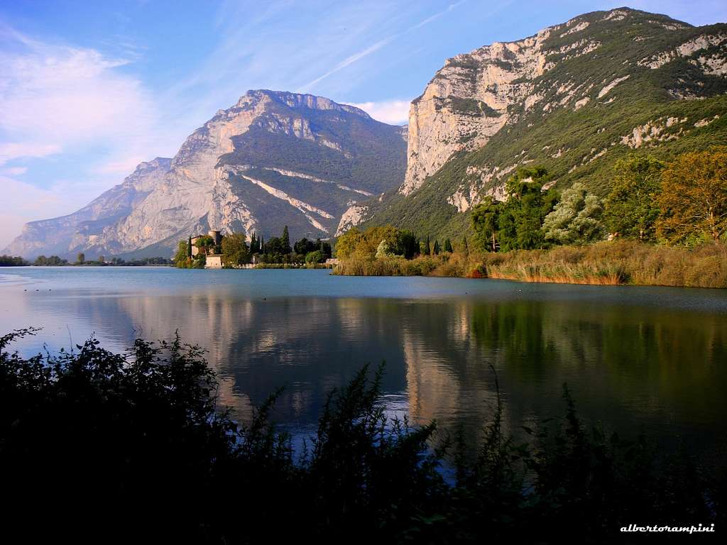 Fall on Lago di Toblino