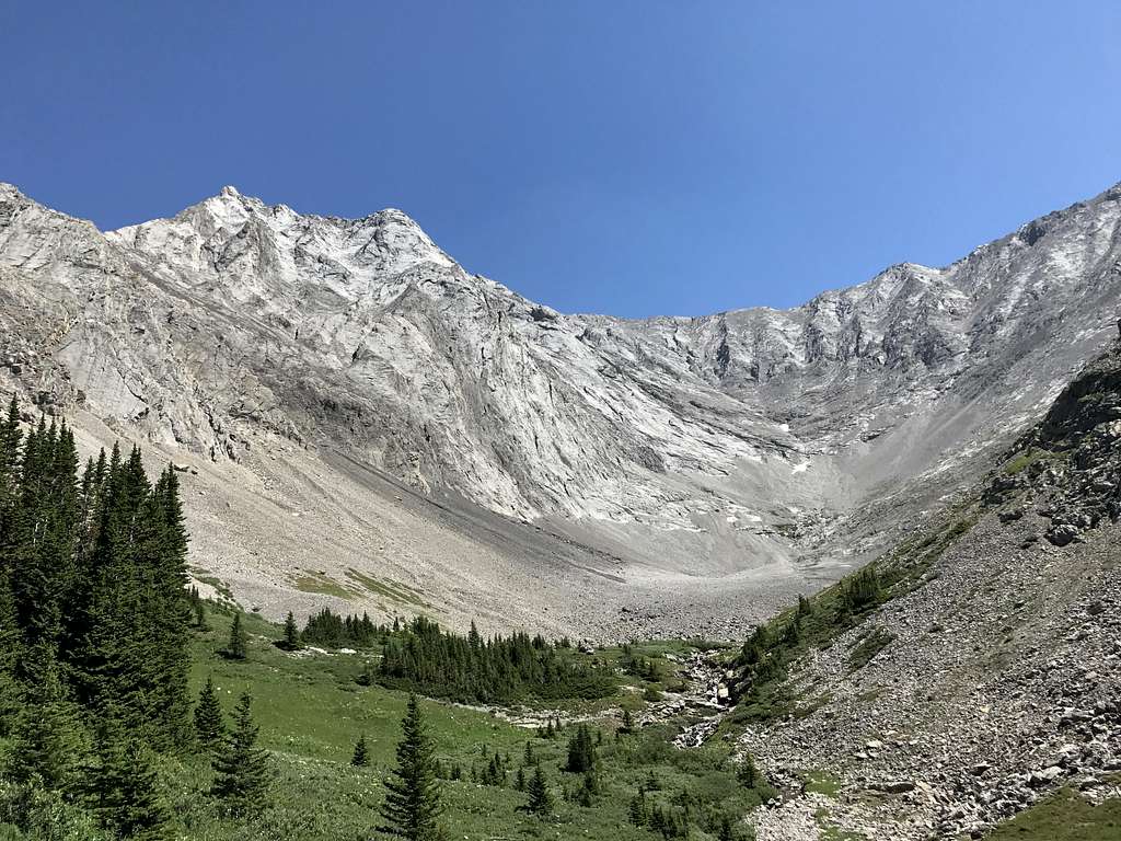 View to approach slopes