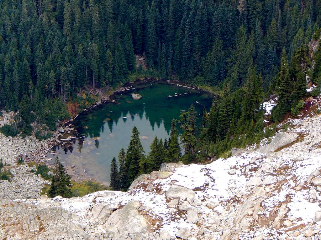 Unnamed lake at 4900' just north of Point 7140