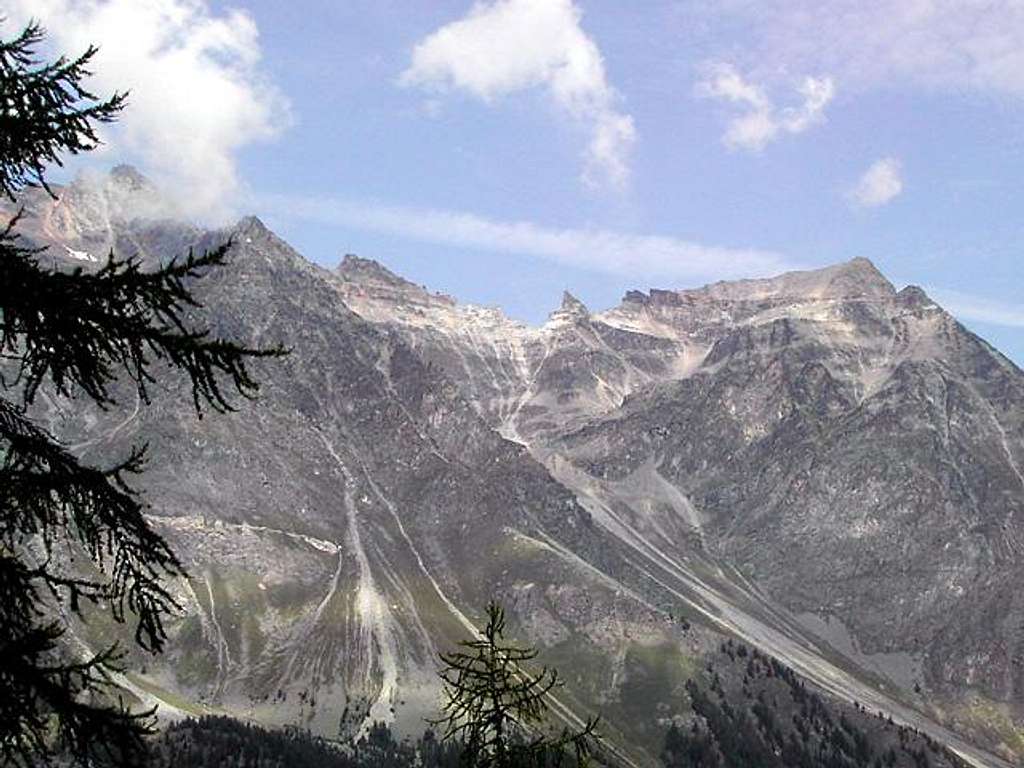 View of the ridge between Valsavarenche and val di Rhêmes