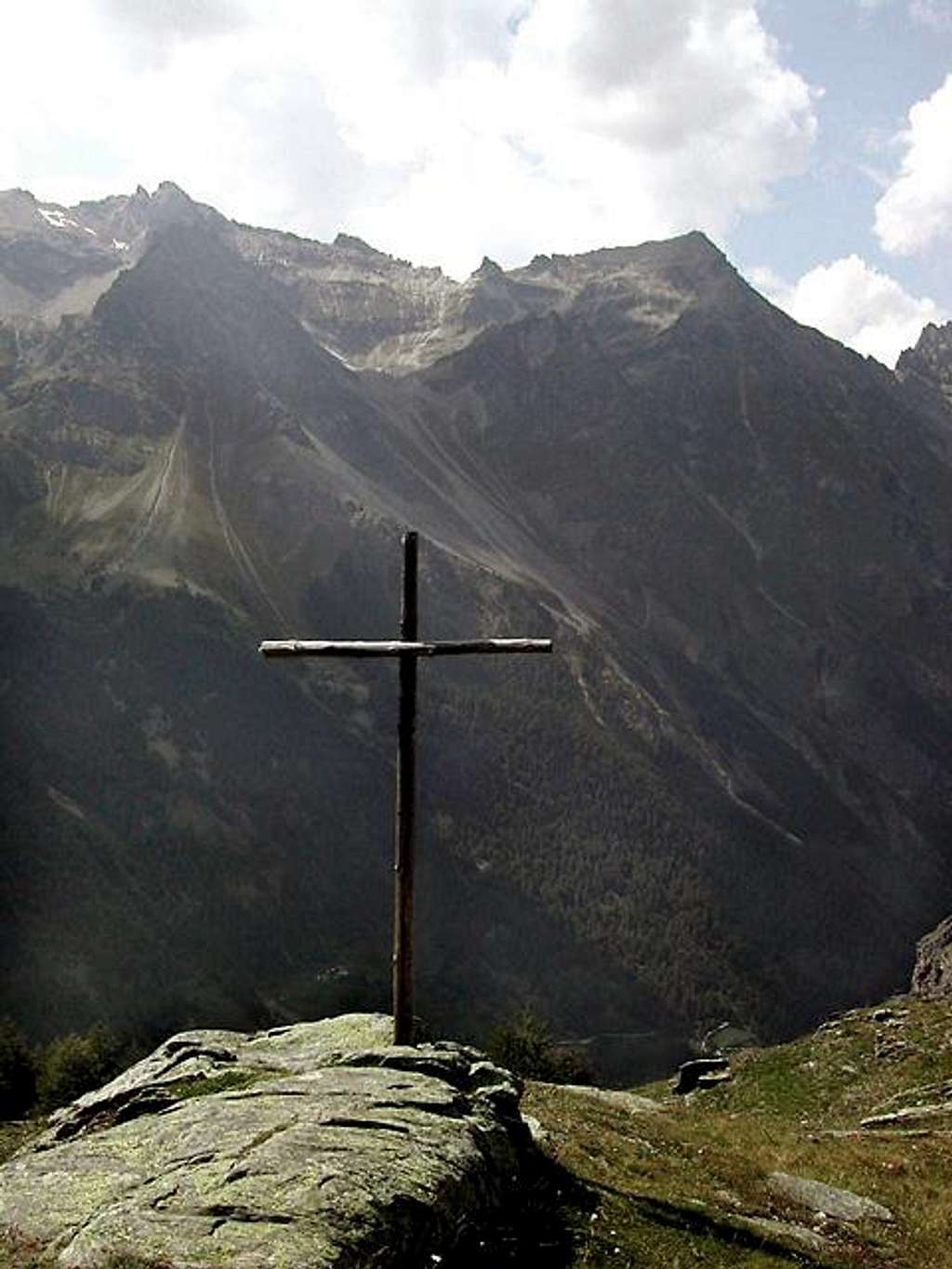 View from the cross placed near  Levionaz d'en bas