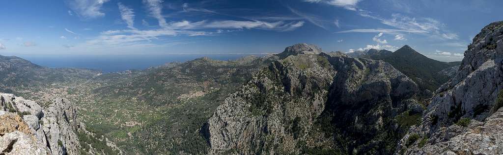 Sóller Valley and Serra de Tramuntana