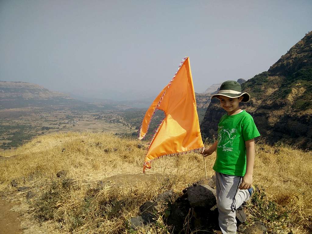 Yuvaan with the flag!