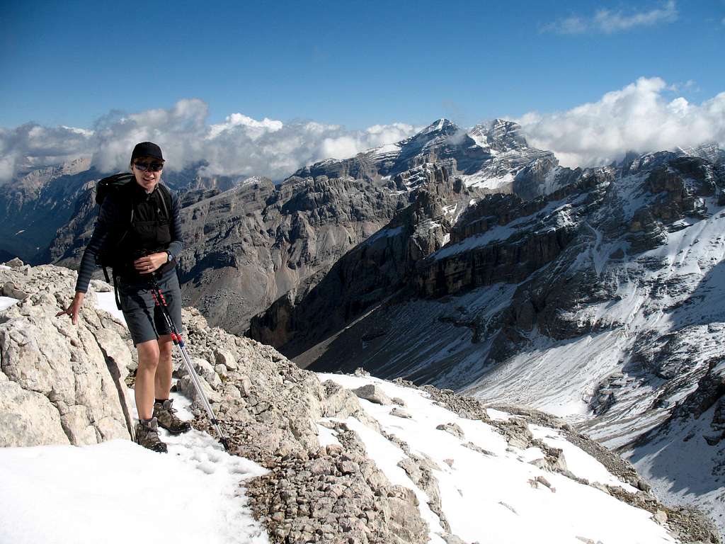 Lavarela. Looking east towards the Tofana