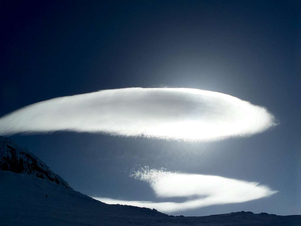 Clouds or UFO?