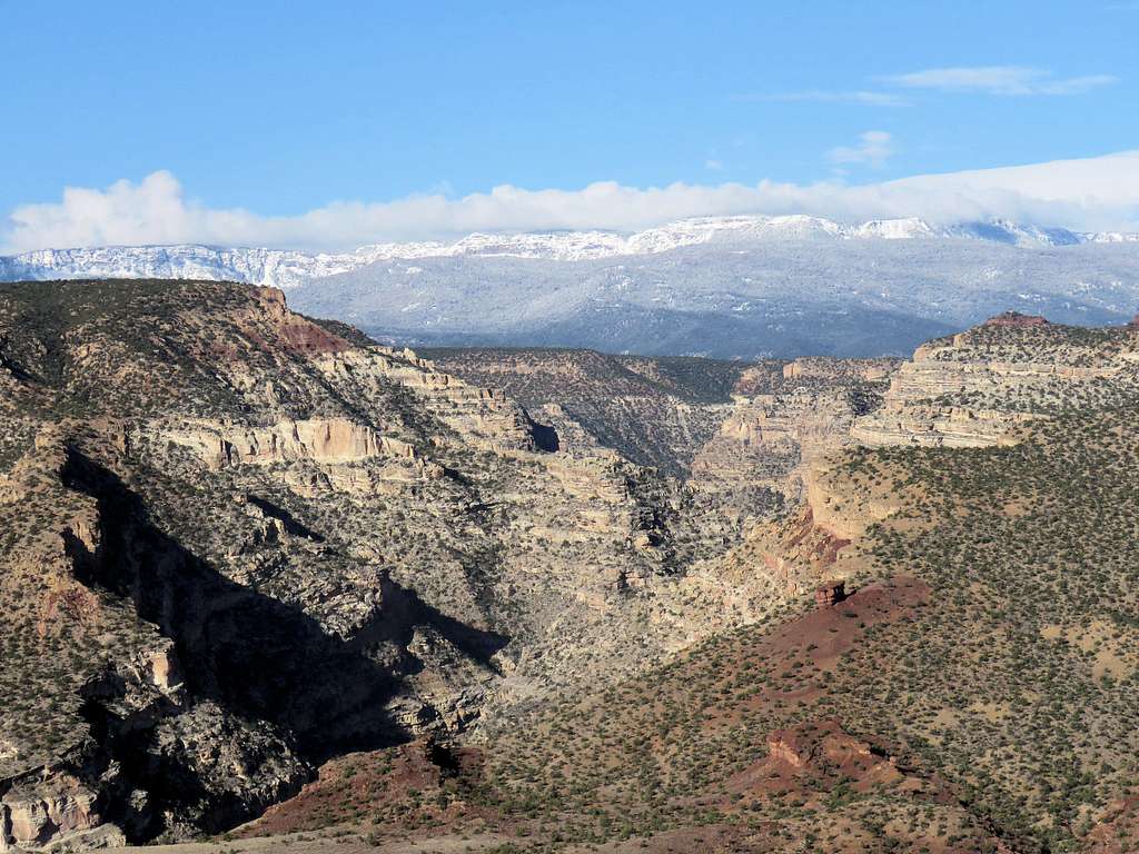 Zoomed view of Fremont Canyon from Rim Overlook