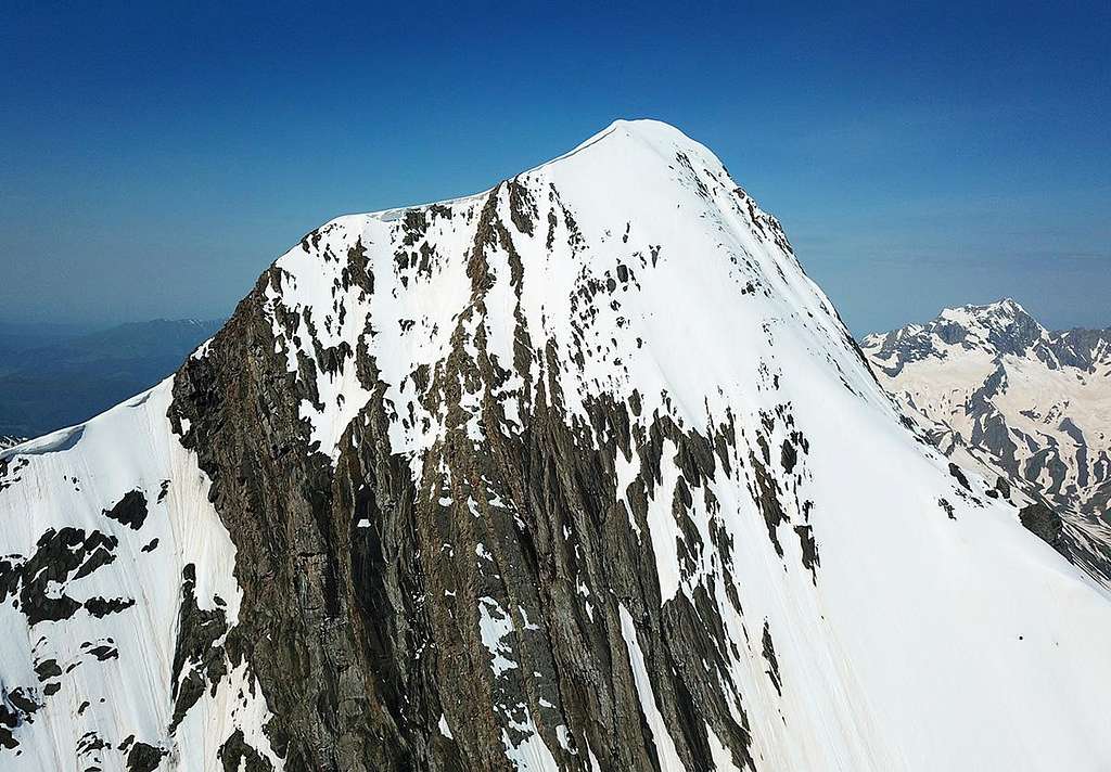 Mount Khalatsa Summit Ridge