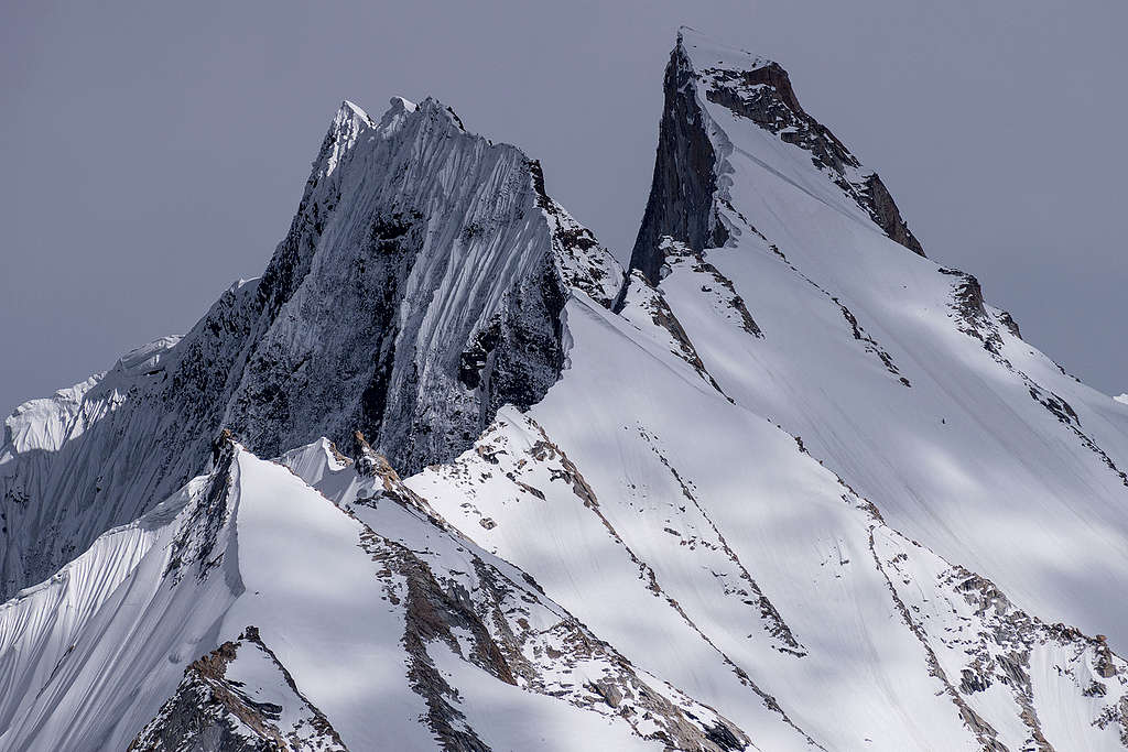 Khumul Gri (Vigne peaks) V and VI