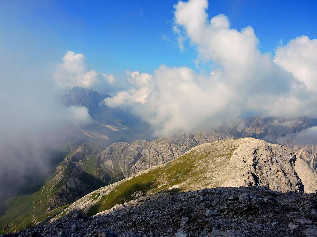 Sas de Pütia minor summit seen from the true summit