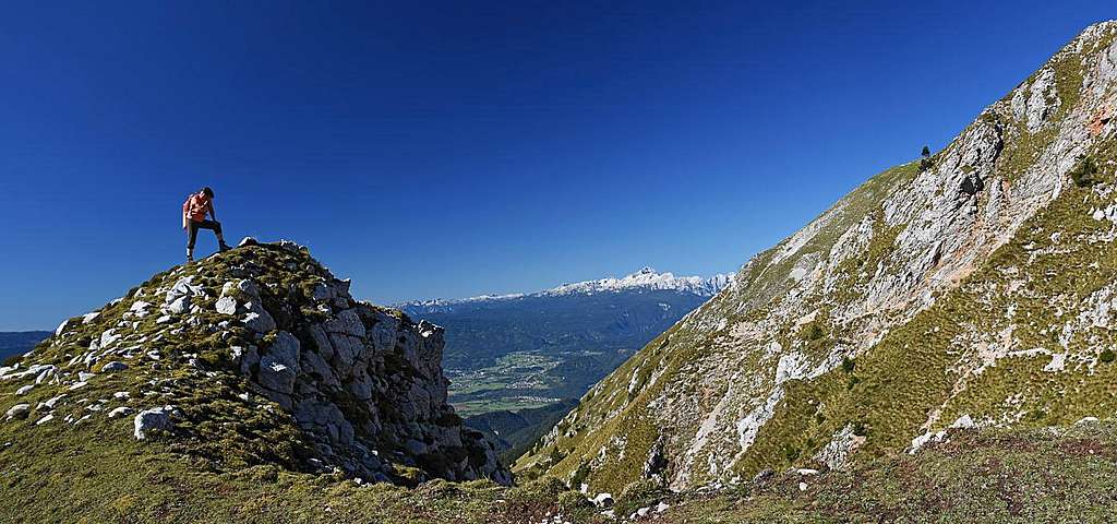 On the E ridge of Begunjscica