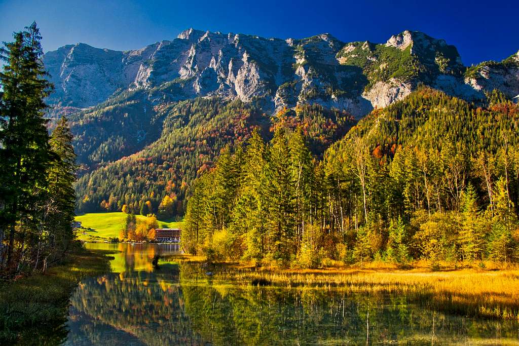 At the Hintersee lake in autumn