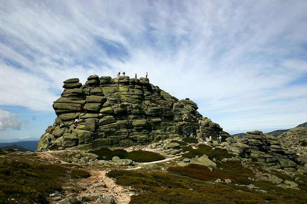 Summit Rocks of the seventh...
