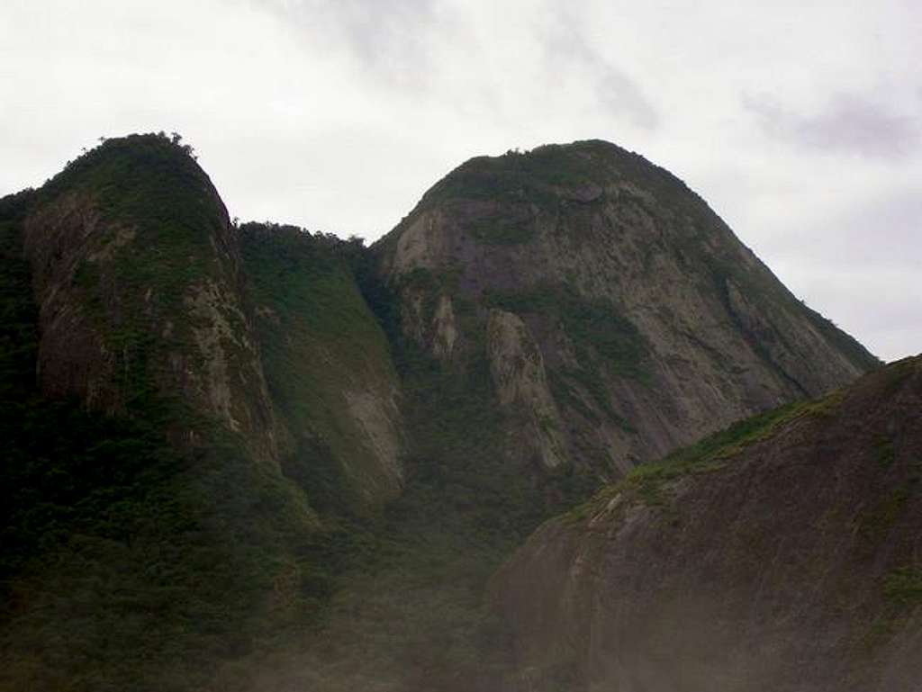 Monte Mourão ( middle ),...