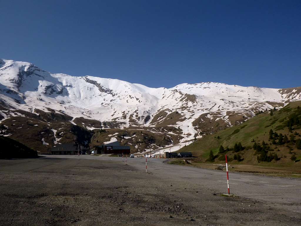 7 - The ridge above the Ski resort