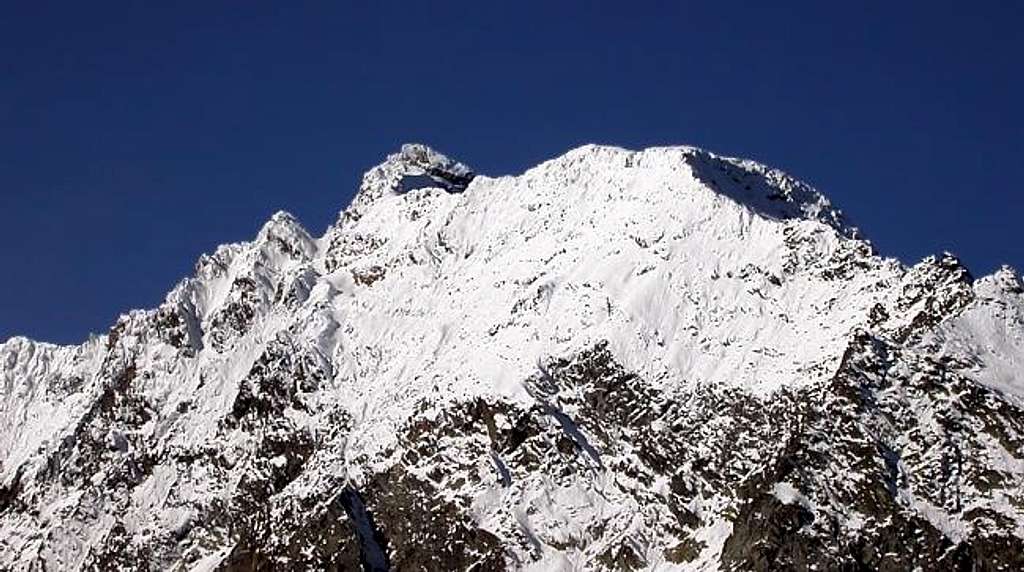 Il monte Paramont (3301 m),...