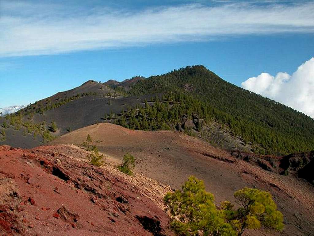 Volcán Cabrito (1864m) seen...