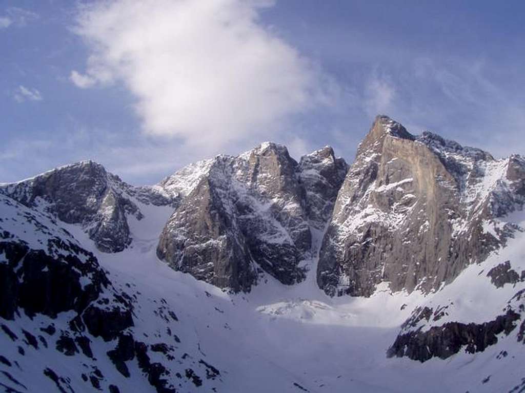 Vignemale massif. May 1 2005