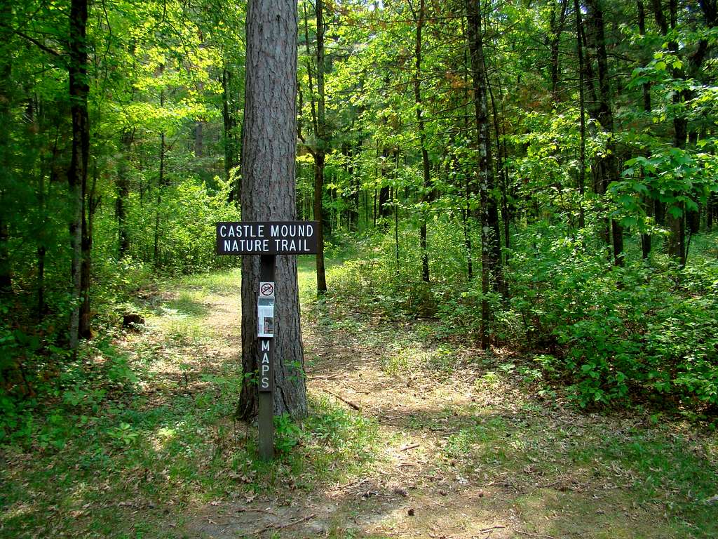 Castle Mound Nature Trailhead