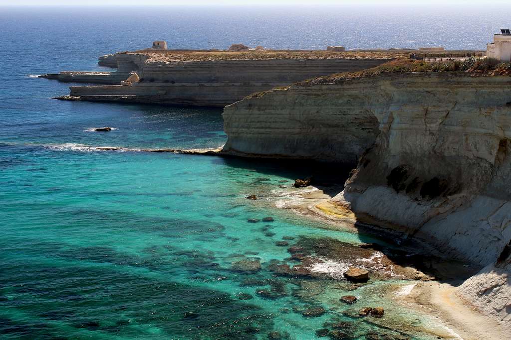 Hiking Malta's coastal paths. Xrobb I - Ghagin