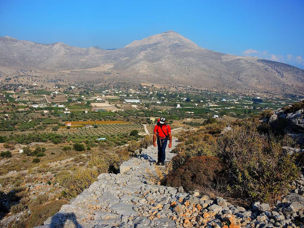 Vathy Valley, start of the Italian Path (Kalymnos)