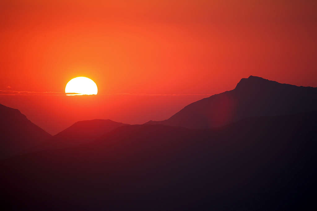 Sunrise iin the Bezengi valley