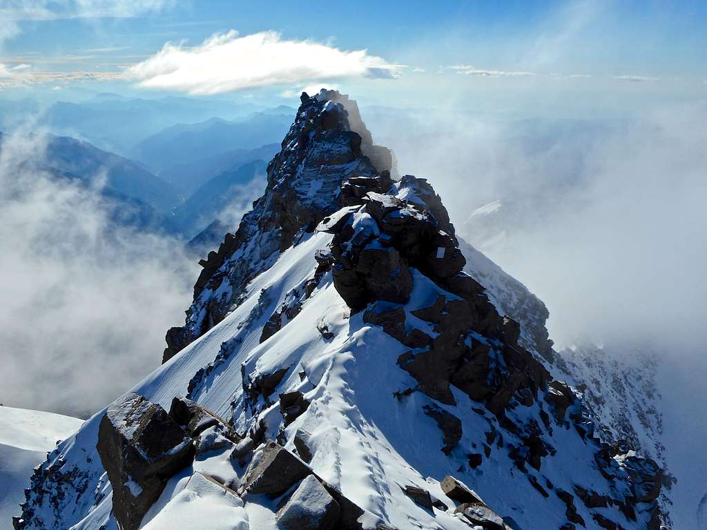 Dufourspitze summit ridge