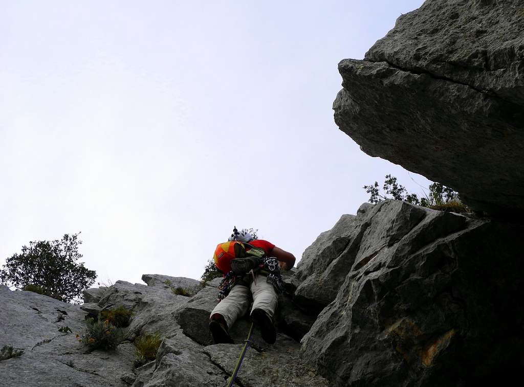 Climbing on Spigolo Raffaele Cugusi, Cusidore