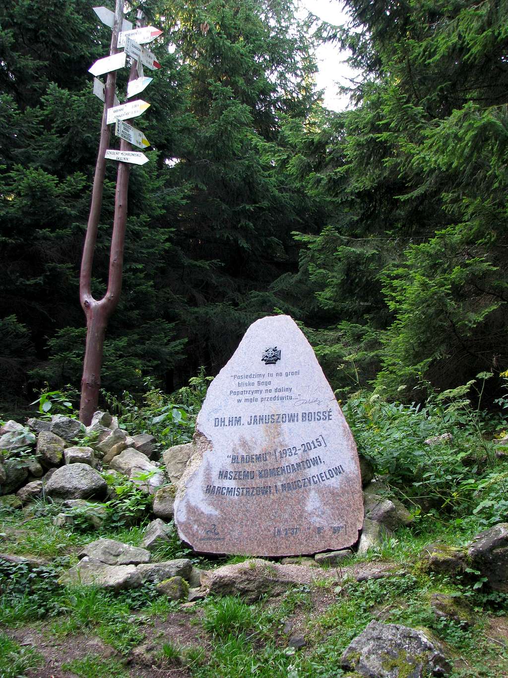 Monument near Ostra Mała’s summit
