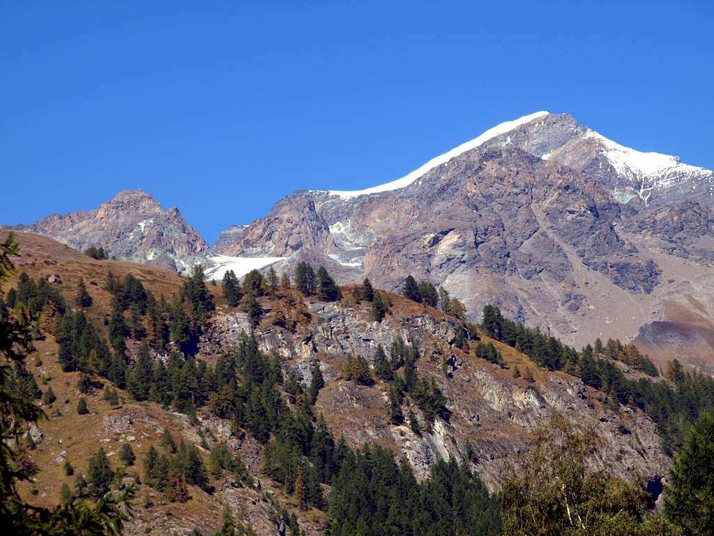 Grand Combin above Aiguille Verte Pic d'Amiante Mont Sonadon & Grand' Tête de By